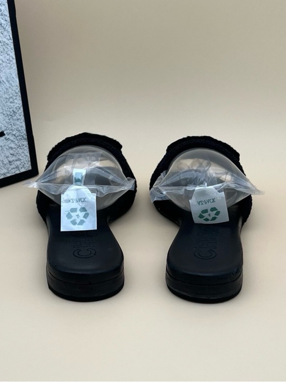 CHANEL Black Crochet Slide Sandals with CC Emblem - Picture 4 of 7